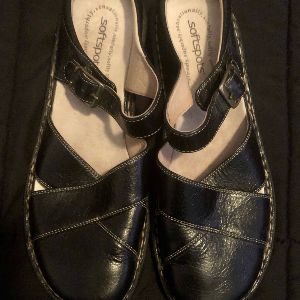 Softspots Black Leather Buckle Slip On Shoes w/White Stitching
